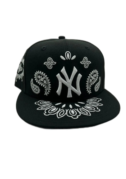 Yankees MLB Paisley