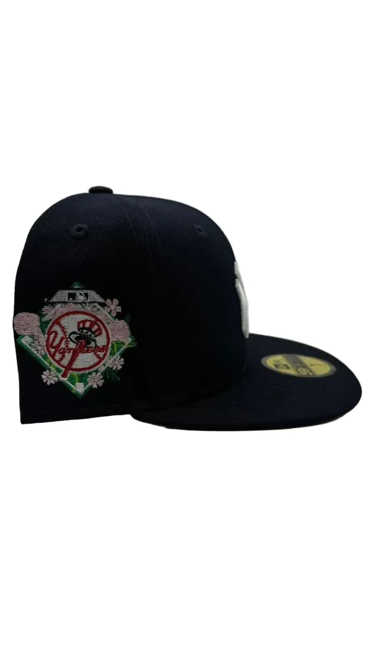 Yankees Floral Undervisor