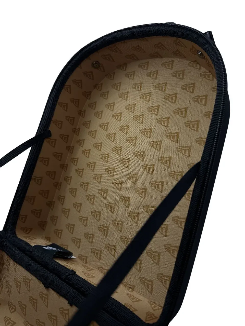 Cap Carrier Gold Edition